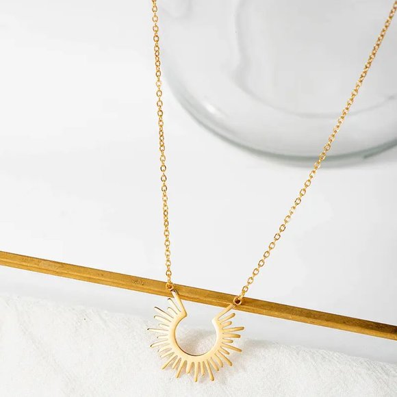 Gold Spiked Sun Ray Necklace - Celestial Pendant - Minimalist Design -‎ Elegant - Picture 2 of 9